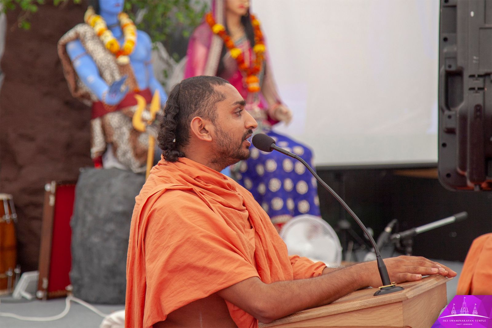 ©1987-2017 SKS Swaminarayan Temple East London
